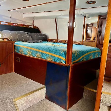 Salidas En Barco Otel Premiá de Mar Dış mekan fotoğraf