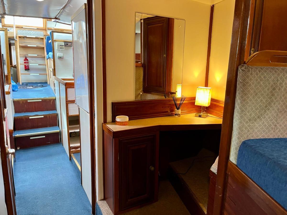 Salidas En Barco Otel Premiá de Mar Dış mekan fotoğraf