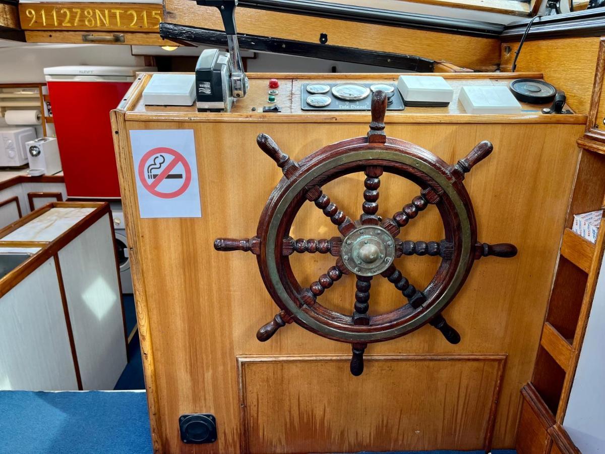 Salidas En Barco Otel Premiá de Mar Dış mekan fotoğraf